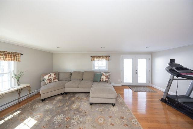 95 Sunnyside Ave, Holden, MA 01520