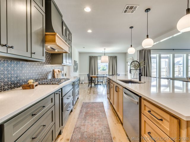 14312 E 95th Place North, Owasso, OK 74055