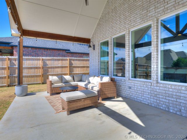 14312 E 95th Place North, Owasso, OK 74055