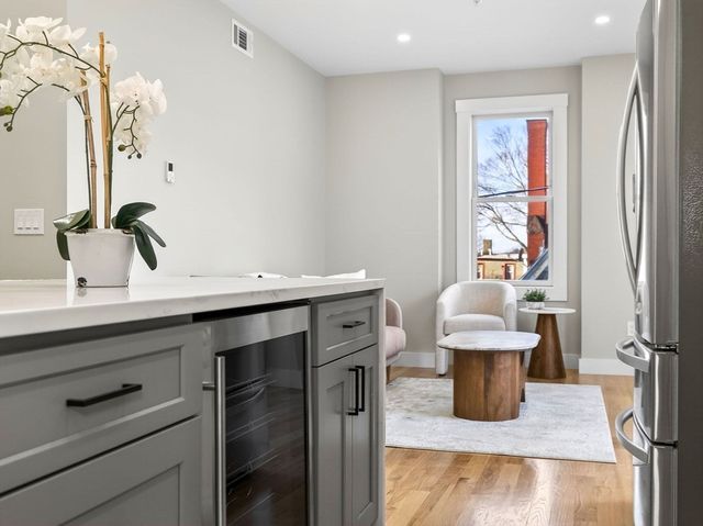 60 Stanley Street 203, Boston, MA 02125