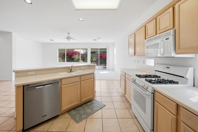 37410 Medjool Avenue, Palm Desert, CA 92211