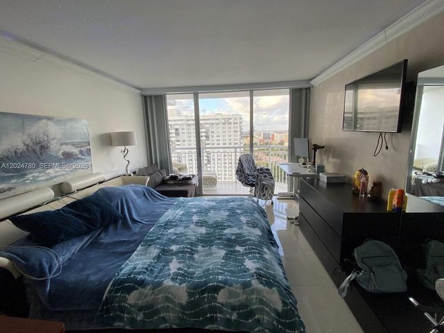 18081 Biscayne Boulevard 1904, Aventura, FL 33160