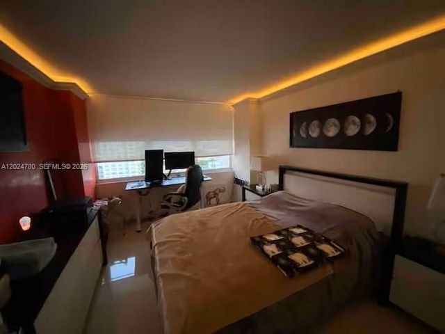 18081 Biscayne Boulevard 1904, Aventura, FL 33160