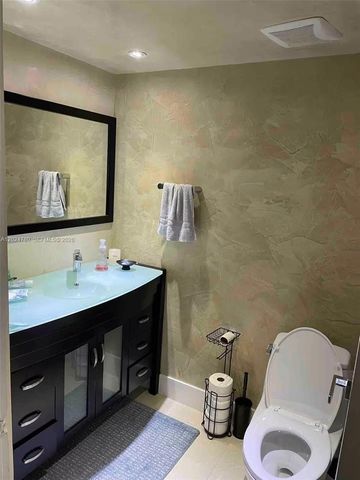 18081 Biscayne Boulevard 1904, Aventura, FL 33160