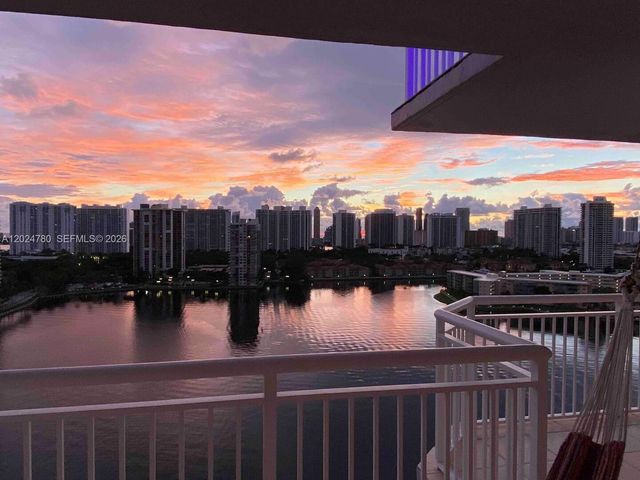 18081 Biscayne Boulevard 1904, Aventura, FL 33160