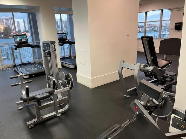 18081 Biscayne Boulevard 1904, Aventura, FL 33160