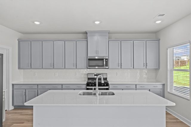 104 Madison Court, Gray Court, SC 29645