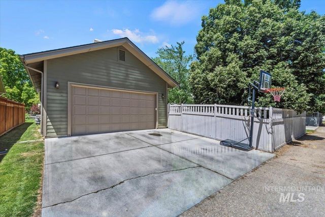 13416 N 2nd Ave, Boise, ID 83714