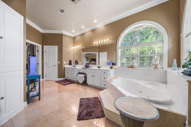 226 Edgewood Drive, Cabot, AR 72023