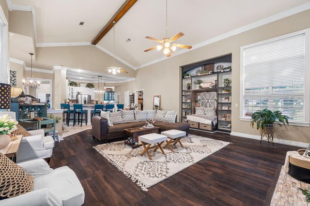 226 Edgewood Drive, Cabot, AR 72023