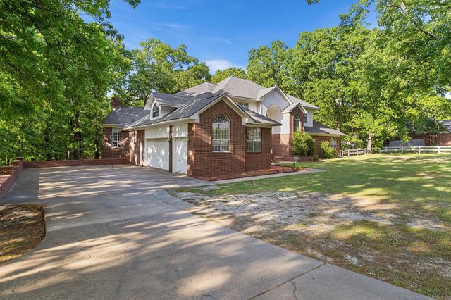 226 Edgewood Drive, Cabot, AR 72023