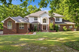 226 Edgewood Drive, Cabot, AR 72023