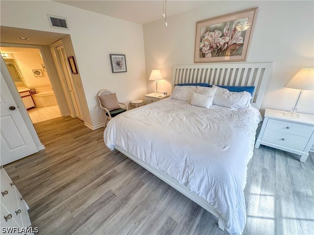 4240 Lake Forest DR 413, Bonita Springs, FL 34134