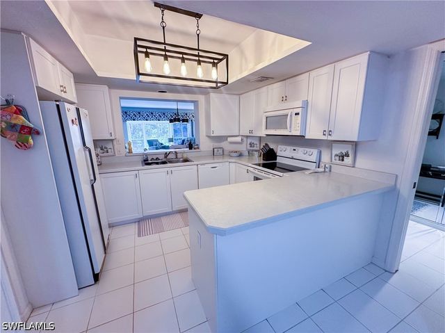 4240 Lake Forest DR 413, Bonita Springs, FL 34134