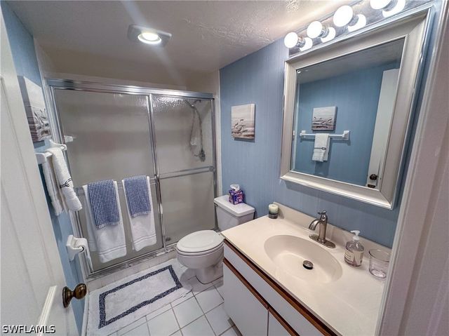 4240 Lake Forest DR 413, Bonita Springs, FL 34134