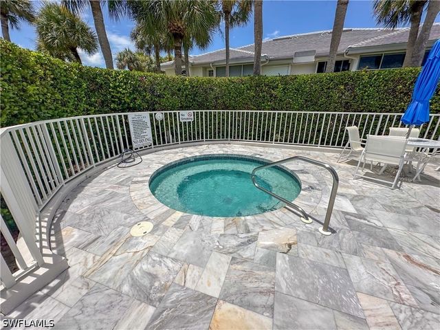 4240 Lake Forest DR 413, Bonita Springs, FL 34134