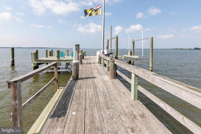 1724 FERRY POINT CT, Trappe, MD 21673