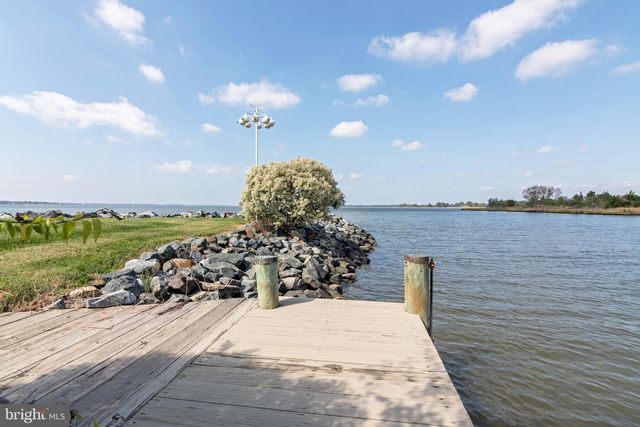 1724 FERRY POINT CT, Trappe, MD 21673