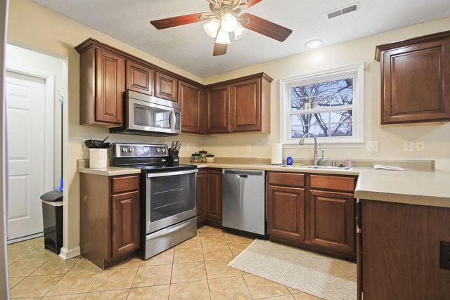 707 BOULDER DR, Columbia, MO 65201