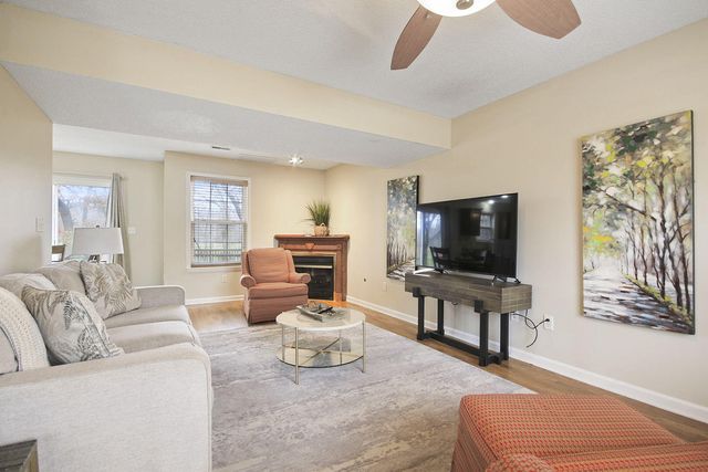 707 BOULDER DR, Columbia, MO 65201