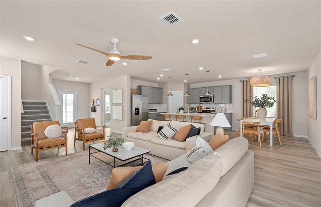 2124 MOSSY VINE AVENUE, St Cloud, FL 34771