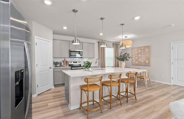 2124 MOSSY VINE AVENUE, St Cloud, FL 34771