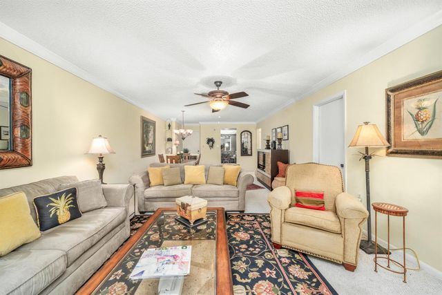 3833 Edgewater Drive, Sebring, FL 33872