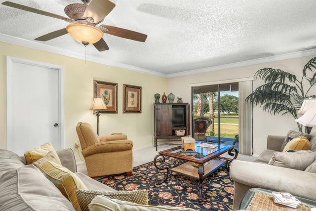 3833 Edgewater Drive, Sebring, FL 33872