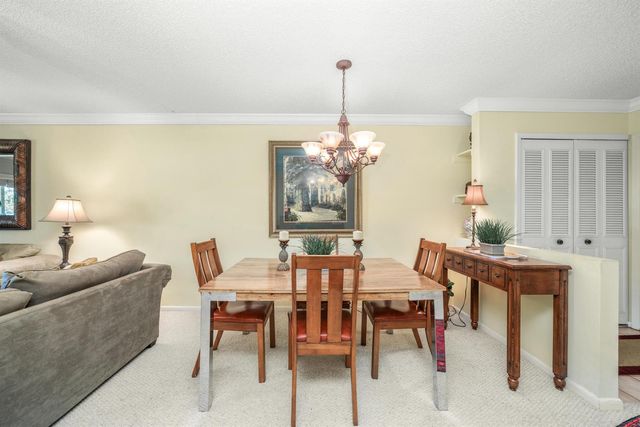 3833 Edgewater Drive, Sebring, FL 33872