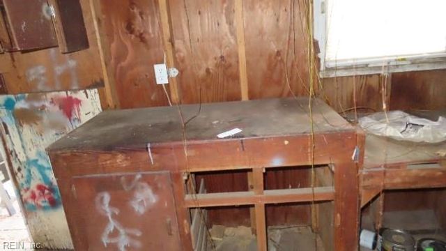 2532 Ballentine BLVD, Norfolk, VA 23509