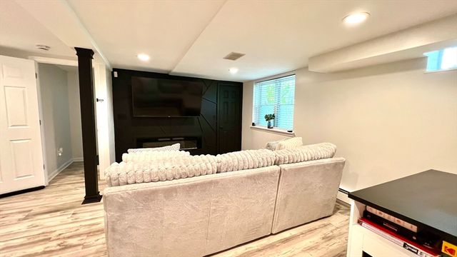 21 Rich St., Worcester, MA 01602