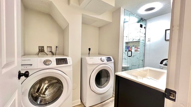 21 Rich St., Worcester, MA 01602