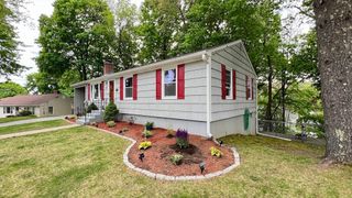 21 Rich St., Worcester, MA 01602