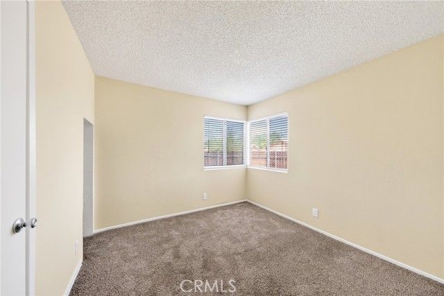1617 La Palma, Palmdale, CA 93550