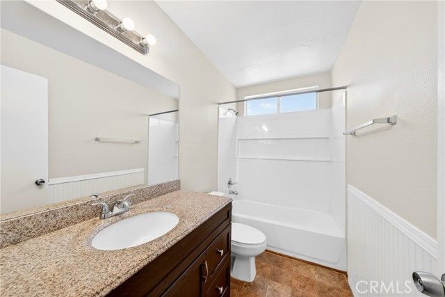 1617 La Palma, Palmdale, CA 93550