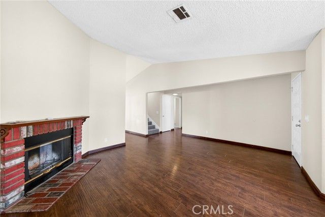 1617 La Palma, Palmdale, CA 93550