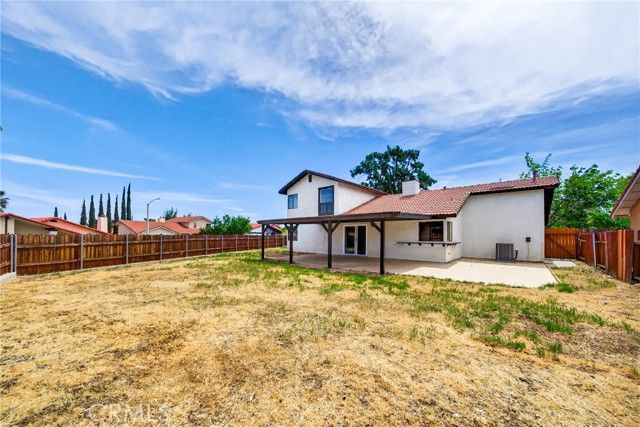 1617 La Palma, Palmdale, CA 93550