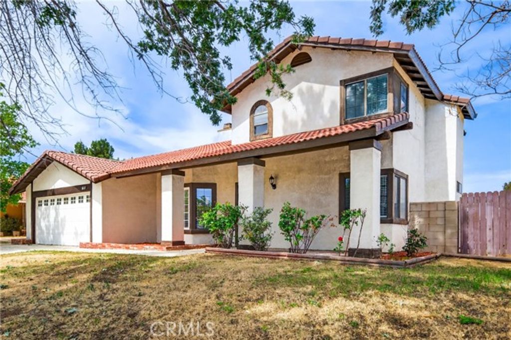 1617 La Palma, Palmdale, CA 93550