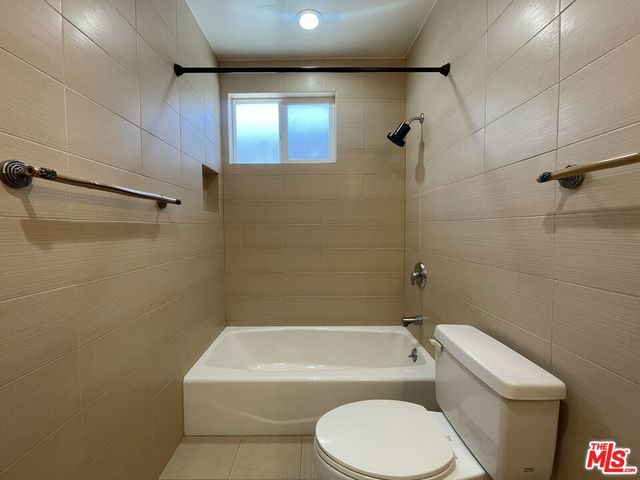 1126 N Formosa Avenue 7, West Hollywood, CA 90046