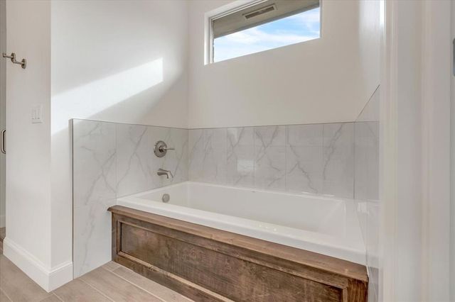 7617 Leoma Lane, Oklahoma City, OK 73150