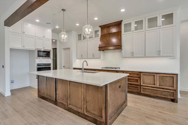 7617 Leoma Lane, Oklahoma City, OK 73150