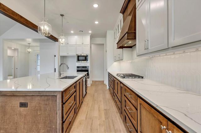 7617 Leoma Lane, Oklahoma City, OK 73150