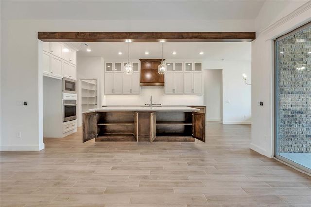 7617 Leoma Lane, Oklahoma City, OK 73150