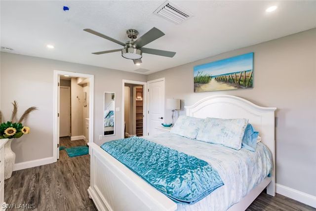 4866 TAHITI LN, Naples, FL 34112