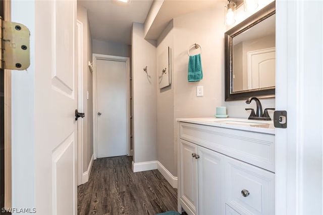 4866 TAHITI LN, Naples, FL 34112