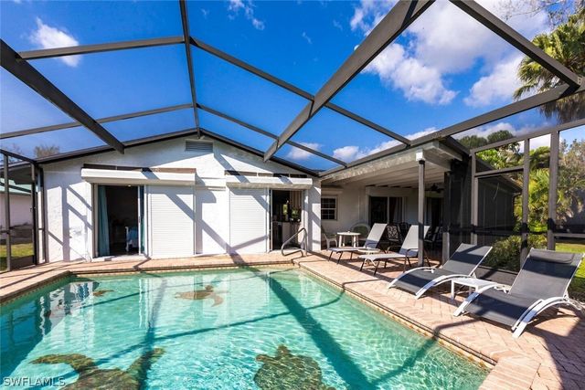 4866 TAHITI LN, Naples, FL 34112