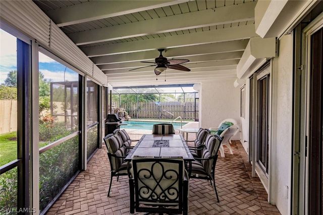 4866 TAHITI LN, Naples, FL 34112