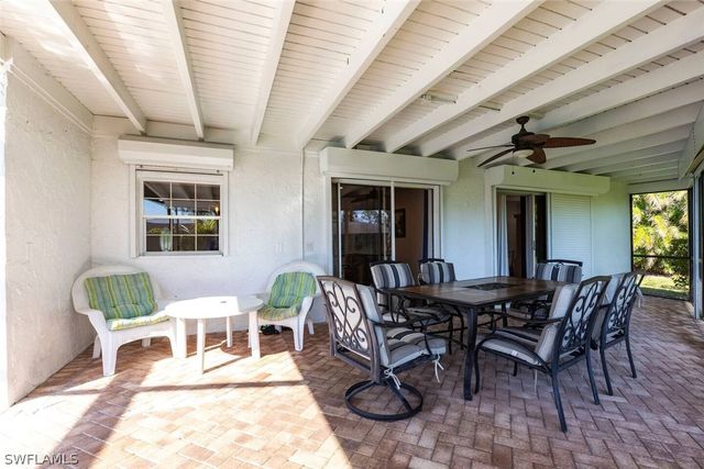 4866 TAHITI LN, Naples, FL 34112