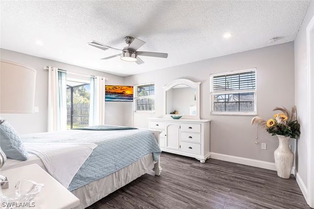 4866 TAHITI LN, Naples, FL 34112