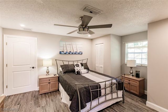 4866 TAHITI LN, Naples, FL 34112